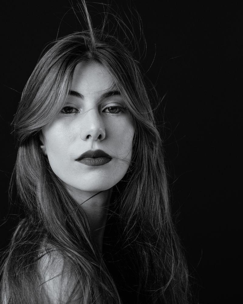 Our Time: Portraits by Hugo O'neill